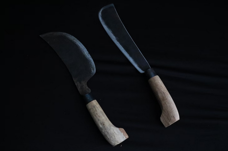 machetes